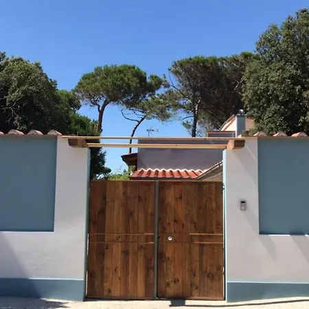 Viareggina Con Giardino Marina Di Pisa